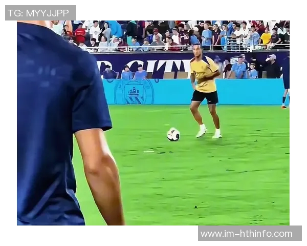 蒂亚戈缺乏教练执照无法代替弗里克指挥国家德比赛事 蒂亚戈缺乏教练执照无法代替弗里克指挥国家德比赛事